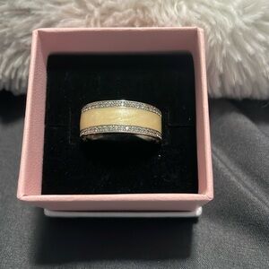 Pandora ring hearts of pandora size 60